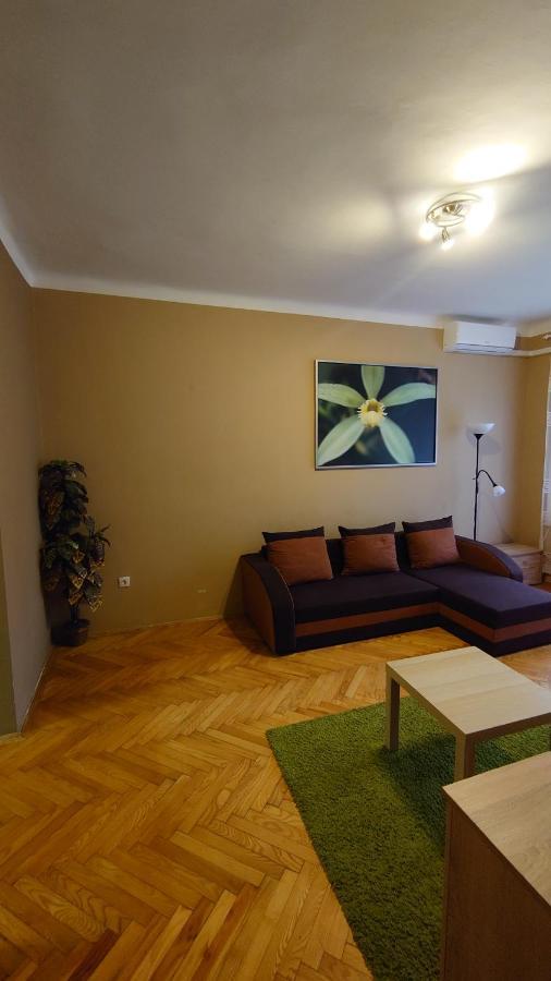 Koroesi Apartman Pecs Ngoại thất bức ảnh